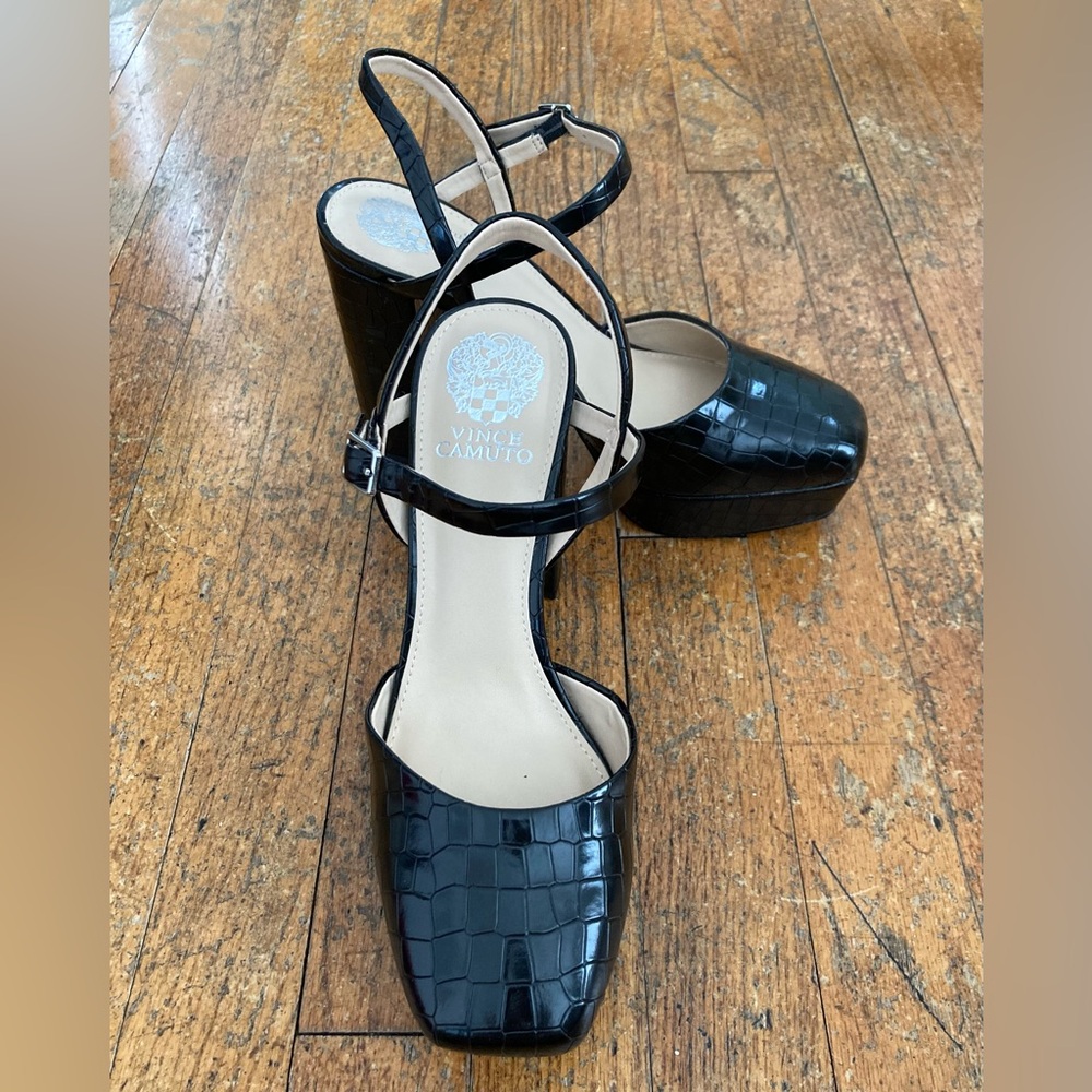 Womens Vince Camuto alligator skin black platform Mary Jane heels size 8.5